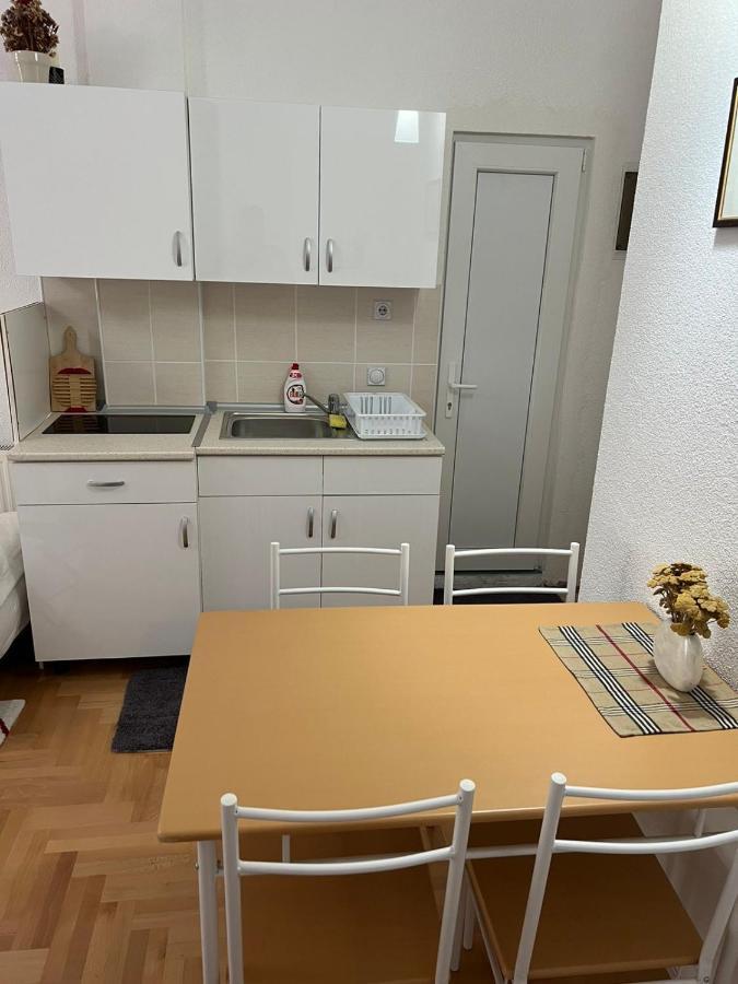 Charming Cozy Apartment 게브겔리야 외부 사진